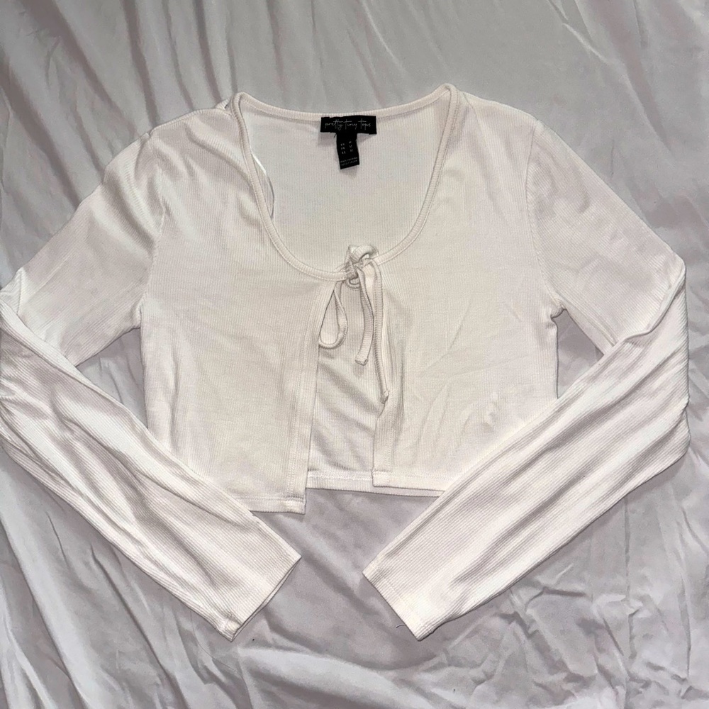 layer top| can wear w or w/o top underneath| never worn